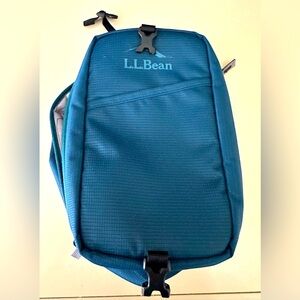 NWOT LL L.L. Bean Zip Stowaway Sling Pack Toiletry Bag Teal Blue 513719 NEW HTF